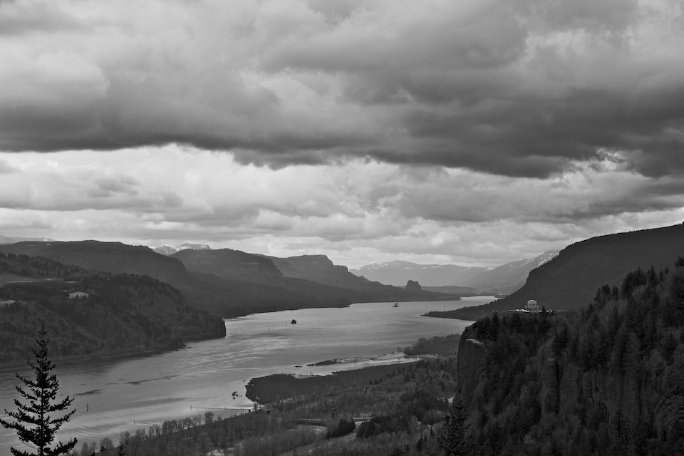 Stellar View of Columbia River and Vista House